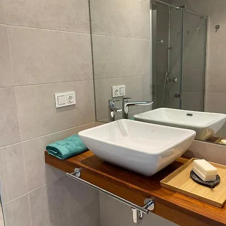 Lyrioshomes Luxury Costa Ballena Апартаменты *